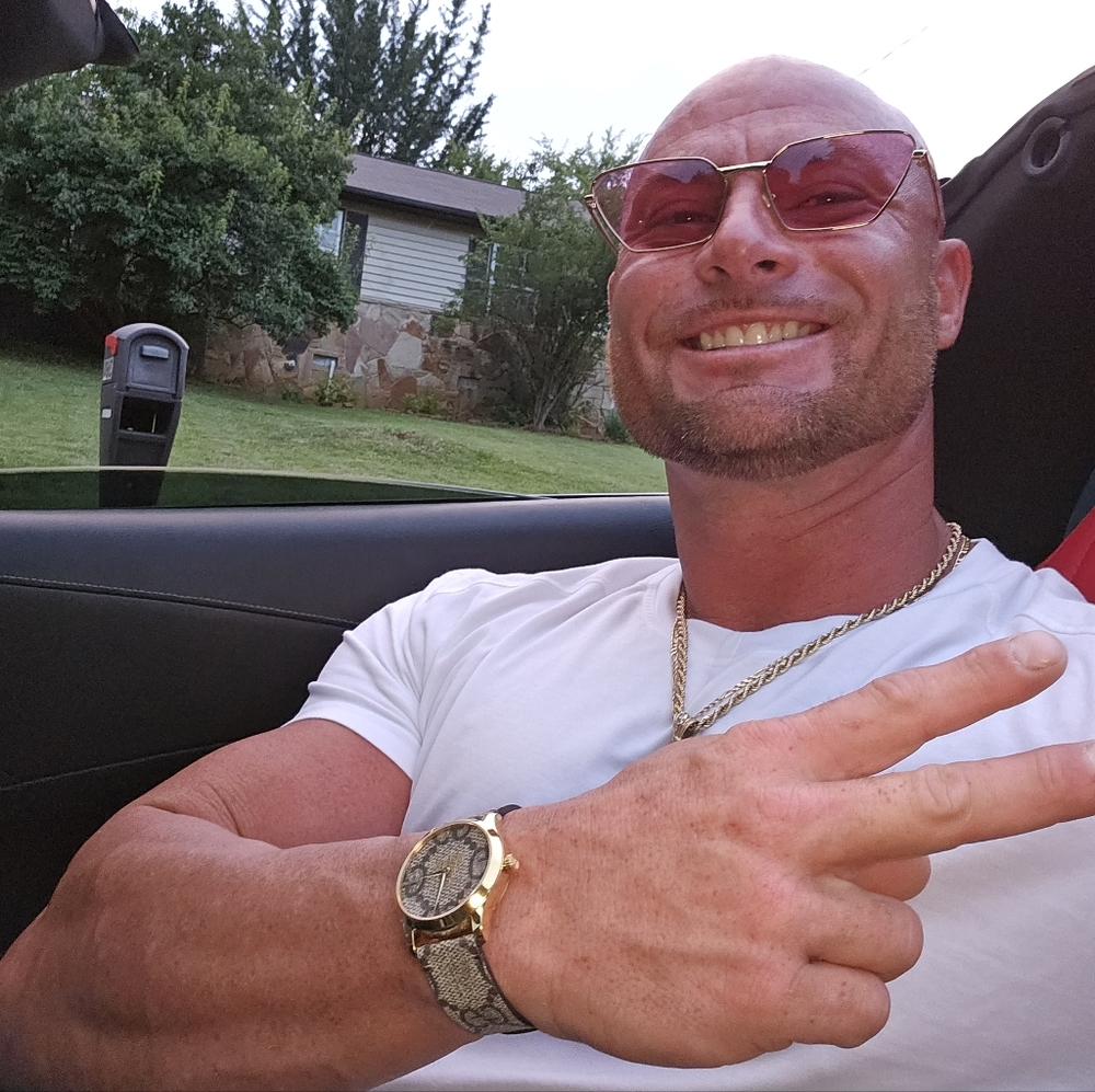 Meet your Posher, Michael